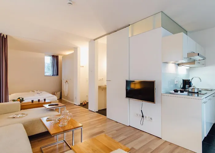 M2 Living No 5 아파트 *